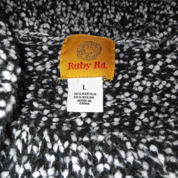 5 for $10 Ruby Rd Fringed Cowl Neck Black & White Knit Sweater size Large - Picture 5 of 6